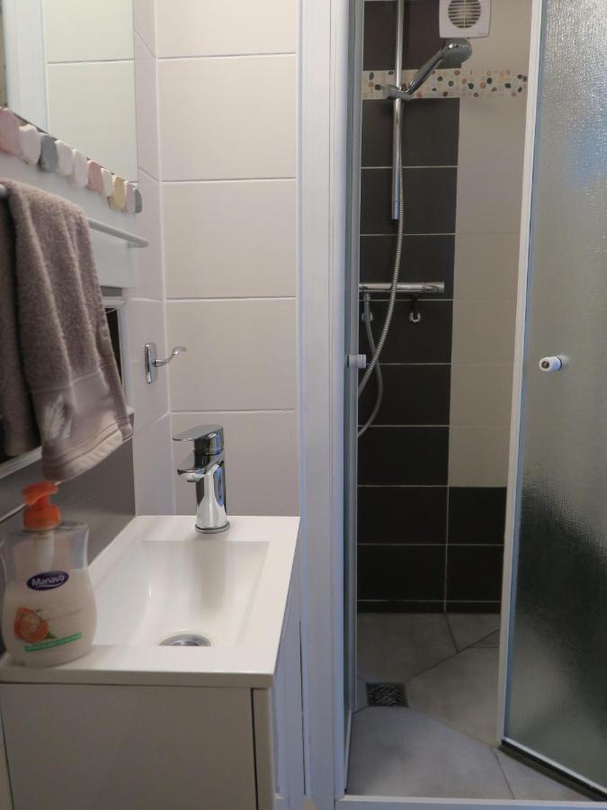 Les Collinades De Chalons Hotel Bagian luar foto