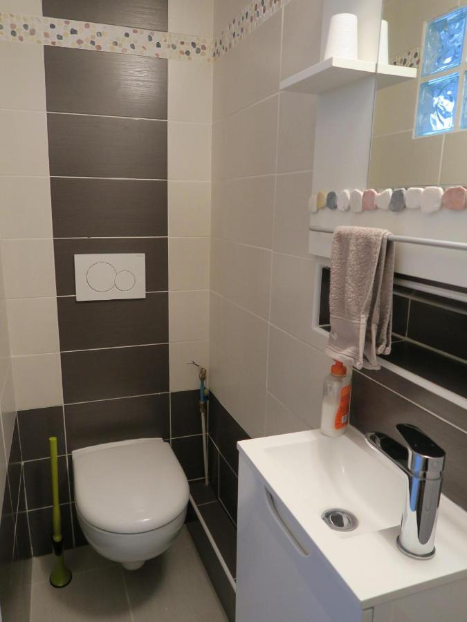 Les Collinades De Chalons Hotel Bagian luar foto